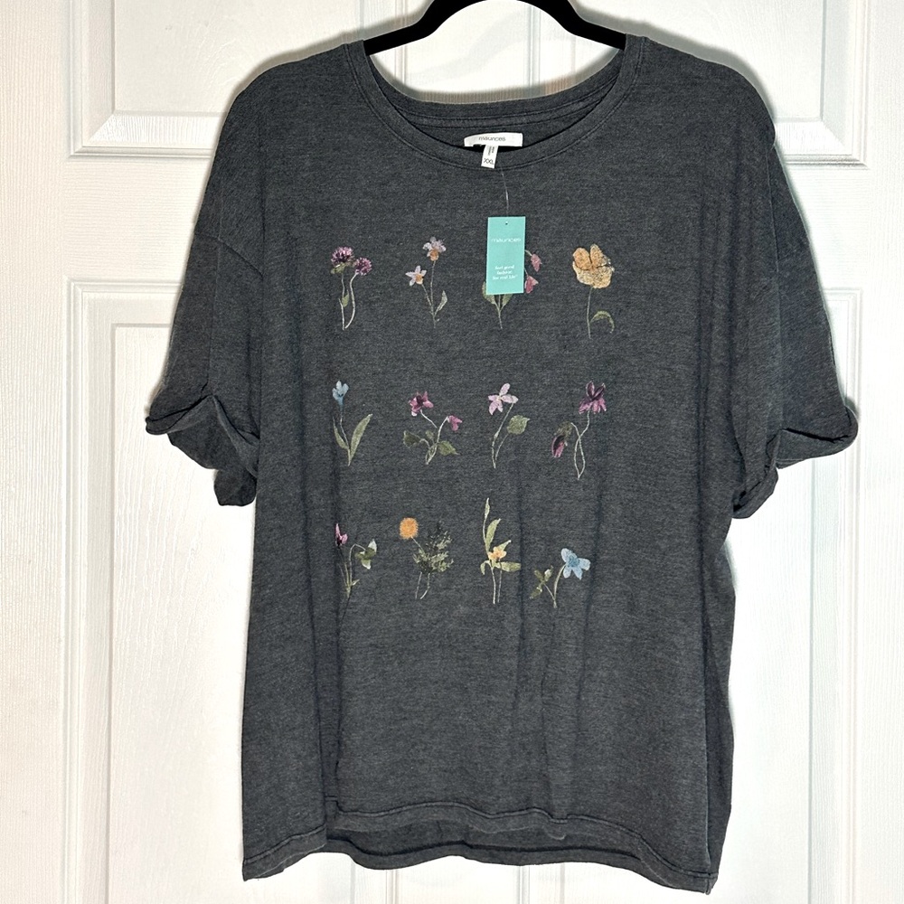 NWT wild flower print tee from Maurice’s